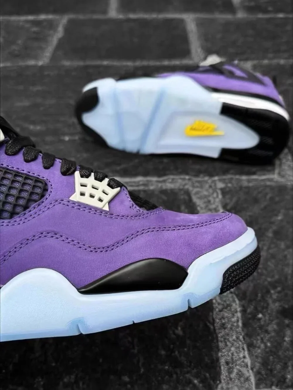 Jordan 4 “Lakers” Imperial Purple